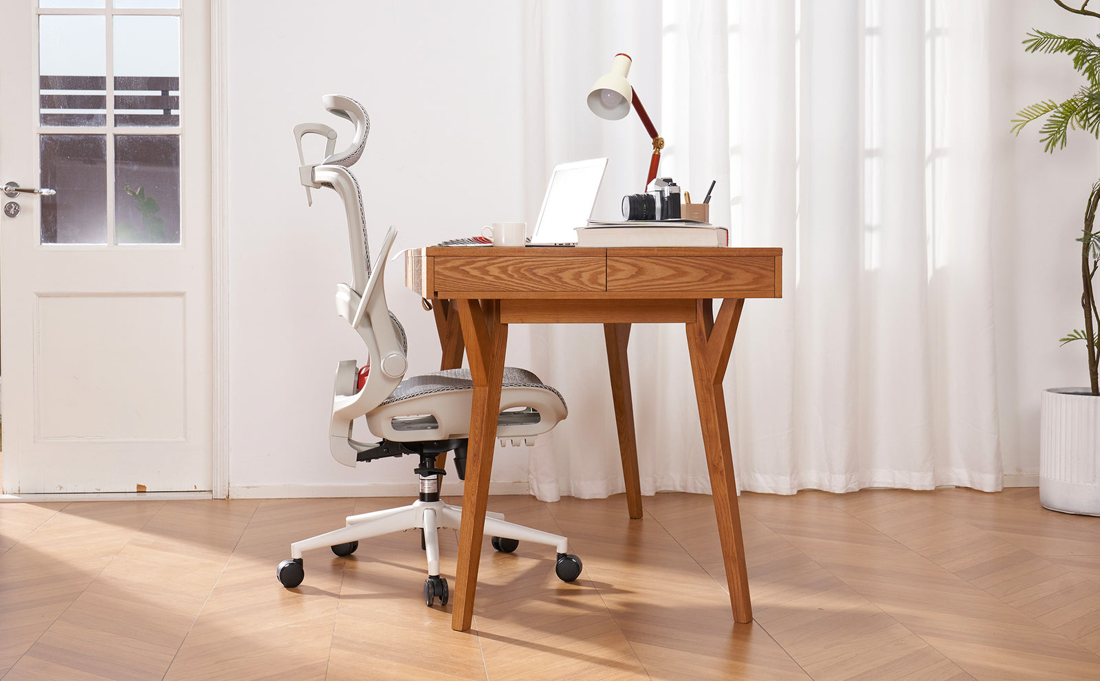 SIHOO B100 white adaptive-support ergonomic office chair at a wooden desk